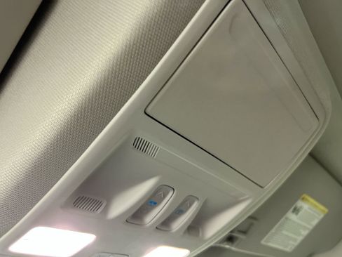 Used 2024 Ford Escape Platinum w/ Premium Technology Package image 18