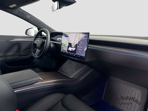 Used 2026 Tesla Model S AWD/4WD image 37