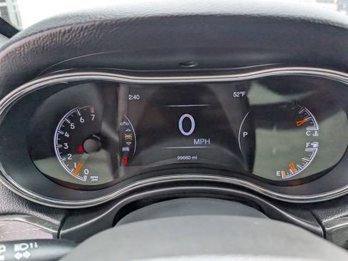 Used 2018 Jeep Grand Cherokee Limited image 15