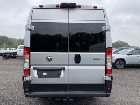 Used 2025 RAM ProMaster 3500 w/ Quick Order Package 22H SLT+ FWD image 4
