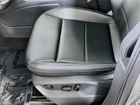 Used 2023 Volkswagen Atlas Cross Sport SE AWD/4WD image 18
