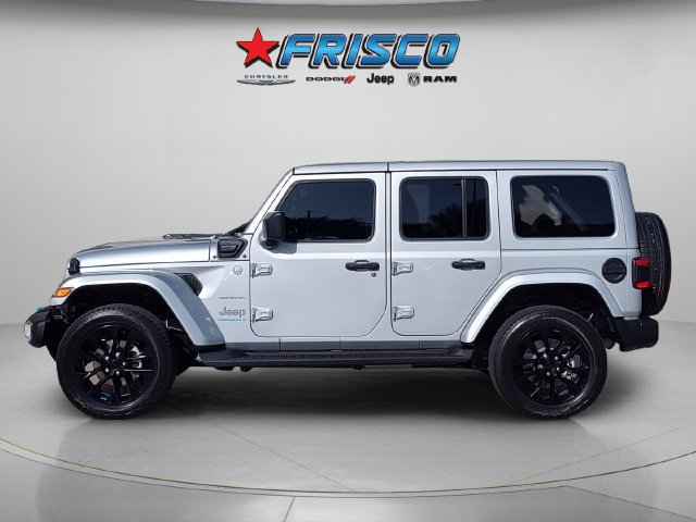 Used 2023 Jeep Wrangler Unlimited Sahara w/ Cold Weather Group AWD/4WD image 4