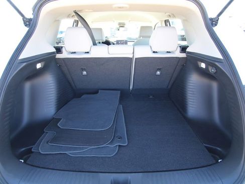 Used 2024 Honda HR-V LX image 12