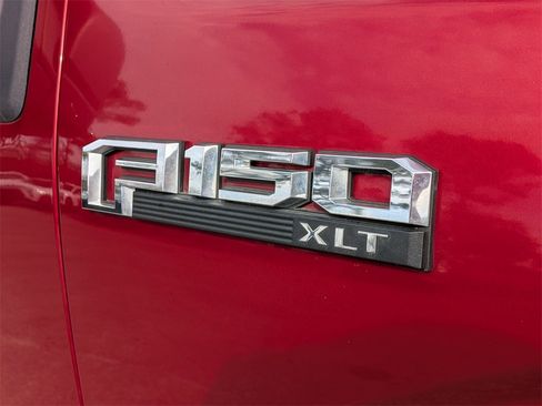 Used 2016 Ford F150 XLT w/ Equipment Group 302A Luxury image 12