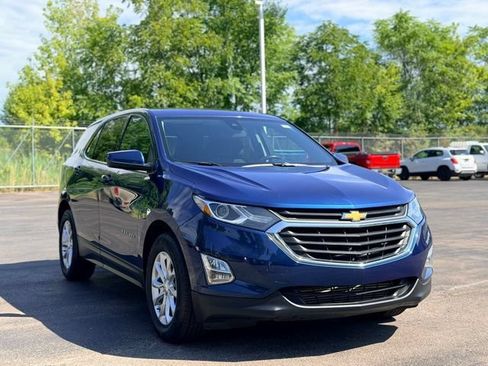 Used 2020 Chevrolet Equinox LT w/ Driver Convenience Package FWD image 4