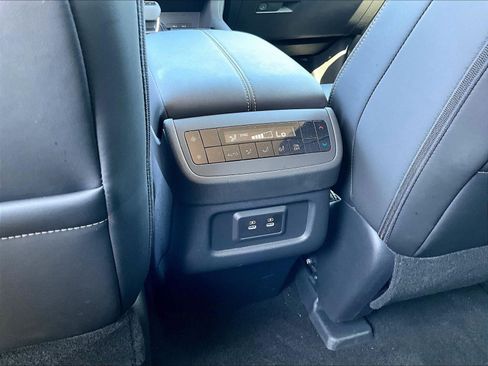 Used 2026 Nissan Pathfinder SL AWD/4WD image 10