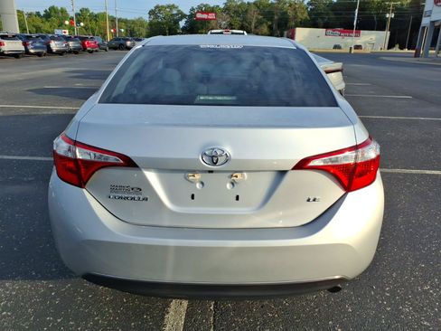 Used 2016 Toyota Corolla LE FWD image 4