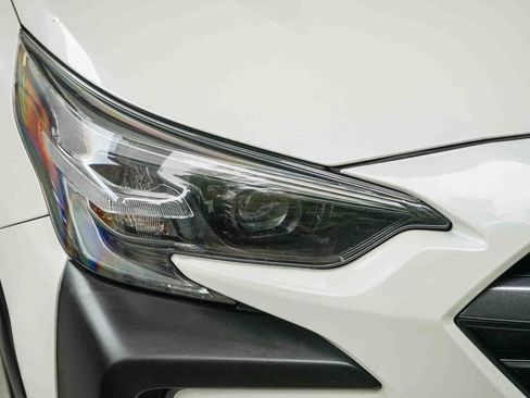 Used 2023 Subaru Outback Premium AWD/4WD image 8