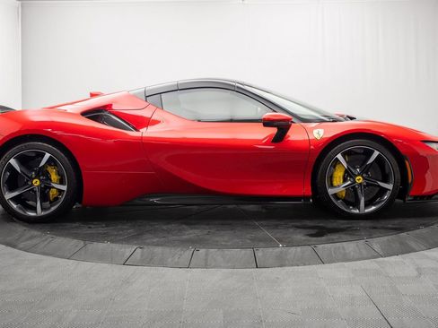 Used 2022 Ferrari SF90 Spider AWD/4WD image 13