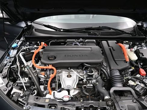 Certified 2025 Honda Civic Sport image 21