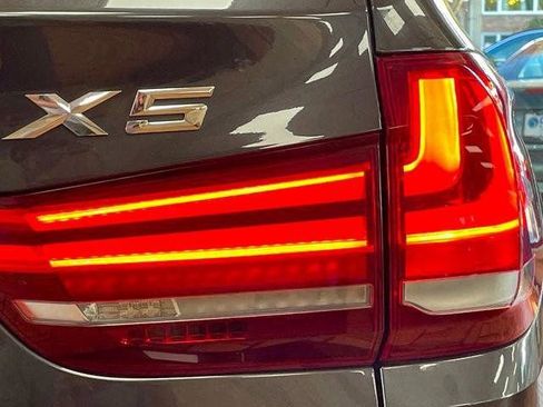 Used 2018 BMW X5 xDrive40e image 11