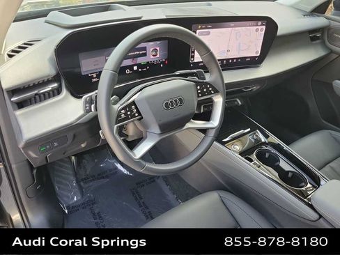 Certified 2026 Audi Q3 quattro 2.0T w/ 20" Wheel Package AWD/4WD image 10