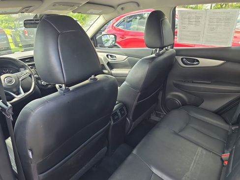 Used 2020 Nissan Rogue Sport SL image 13