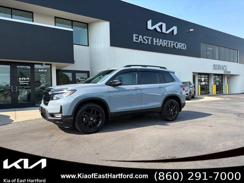 Used 2024 Honda Passport Black Edition image 1