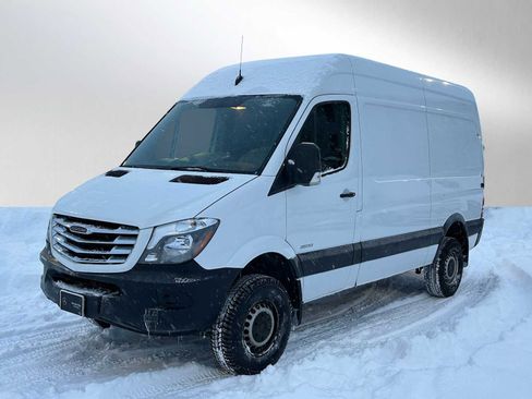 Used 2015 Freightliner Sprinter 2500 image 7