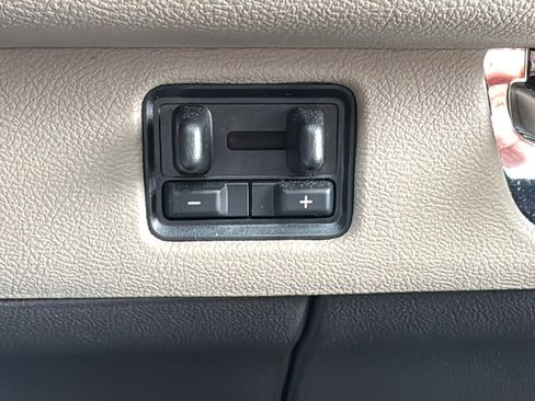 Used 2023 Lincoln Navigator Reserve w/ Equipment Group 201A image 23