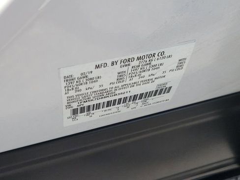 Used 2019 Ford Explorer XLT w/ Equipment Group 202A FWD image 34