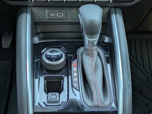 Certified 2025 Chevrolet Colorado Z71 w/ Technology Package image 20