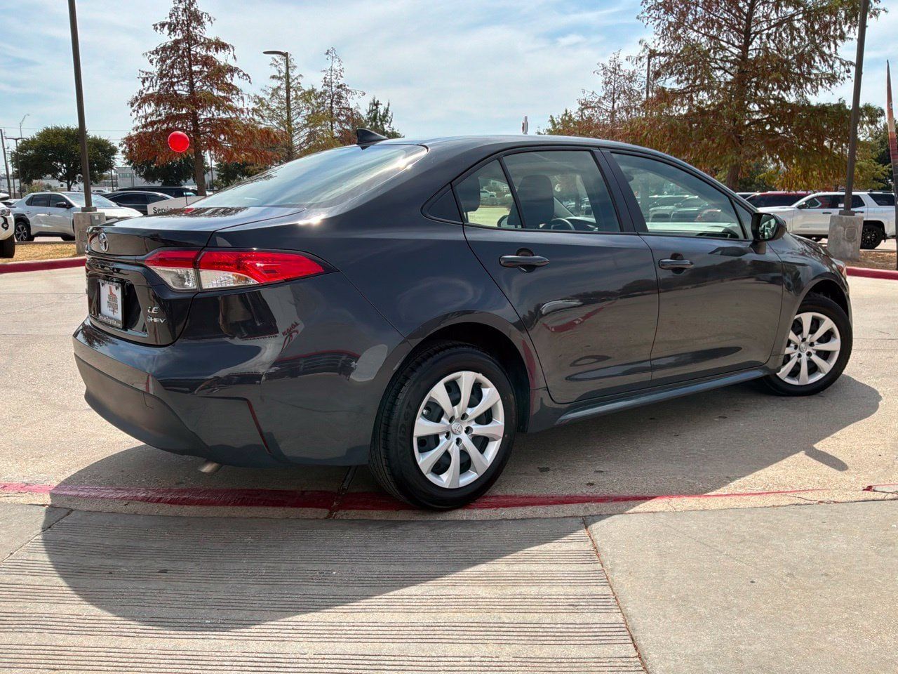 Used 2026 Toyota Corolla LE FWD image 6