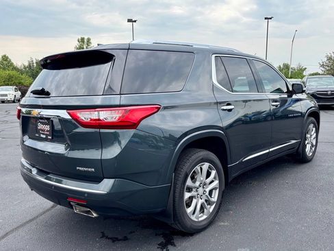 Used 2019 Chevrolet Traverse Premier w/ Driver Confidence II Package FWD image 8