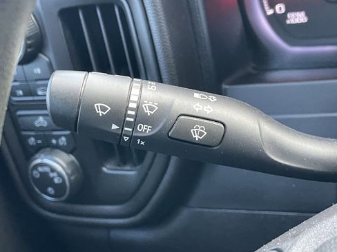 Used 2020 Chevrolet Silverado 1500 Custom w/ Custom Value Package image 16