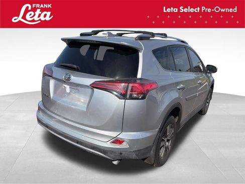 Used 2018 Toyota RAV4 XLE image 6