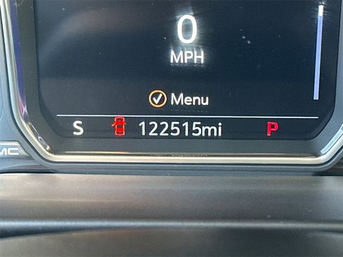 Used 2021 GMC Yukon AT4 w/ AT4 Premium Plus Package image 30