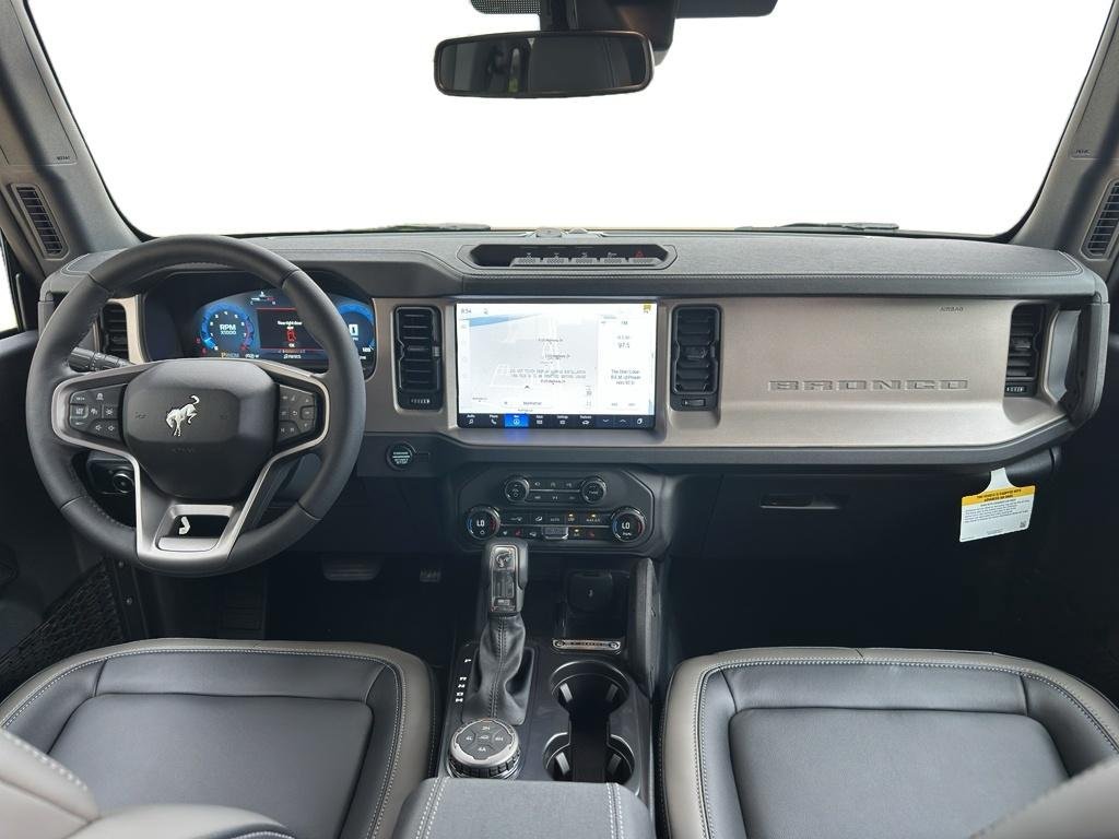 New 2026 Ford Bronco Outer Banks w/ Sasquatch Package AWD/4WD image 3