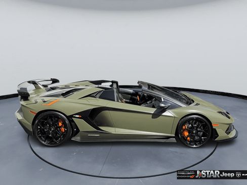Used 2021 Lamborghini Aventador SVJ AWD/4WD image 6