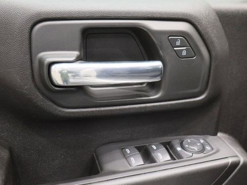 Used 2023 Chevrolet Silverado 2500 Custom w/ Custom Value Package image 16