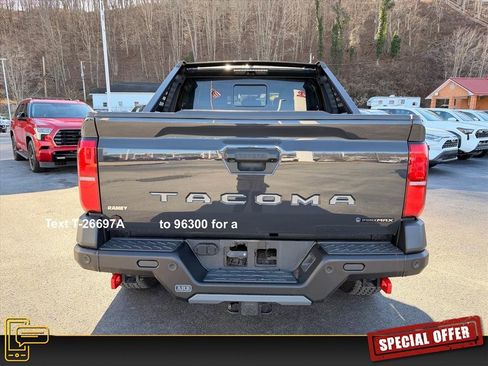 Used 2024 Toyota Tacoma Trailhunter image 6