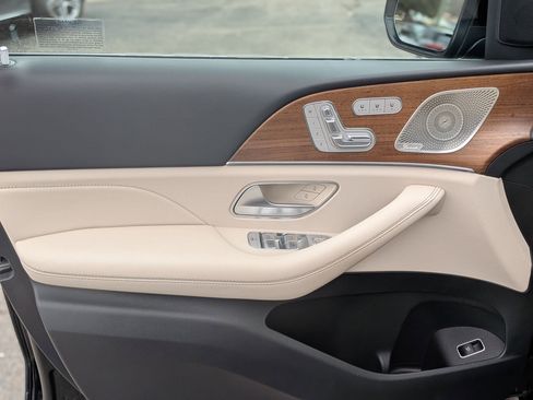 Used 2024 Mercedes-Benz GLE 350 4MATIC image 12