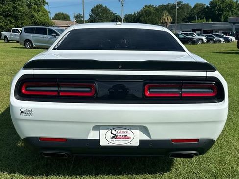 Used 2023 Dodge Challenger R/T w/ Plus Package image 5