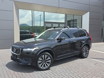 Used 2022 Volvo XC90 T5 Momentum