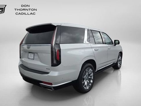 Certified 2023 Cadillac Escalade Premium Luxury Platinum w/ LPO, Radiant Package AWD/4WD image 5
