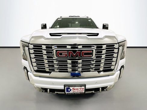 New 2026 GMC Sierra 2500 Denali image 2
