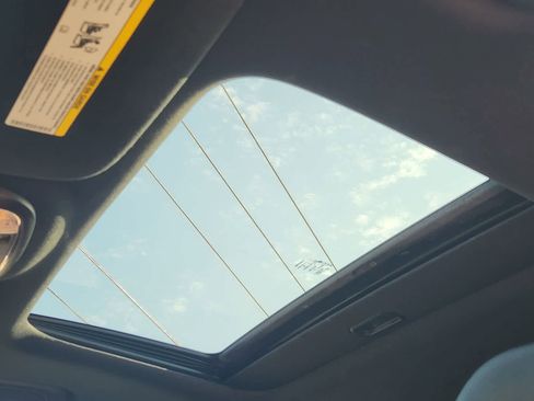 Used 2015 Jeep Grand Cherokee Altitude image 23