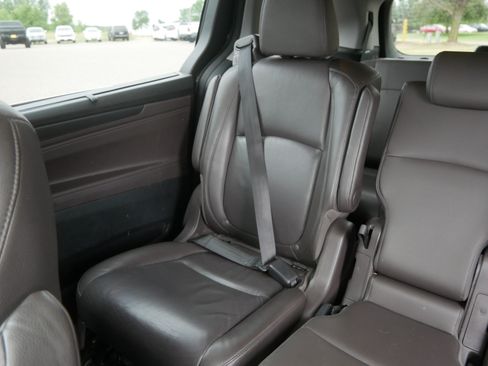 Used 2018 Honda Odyssey EX-L image 12