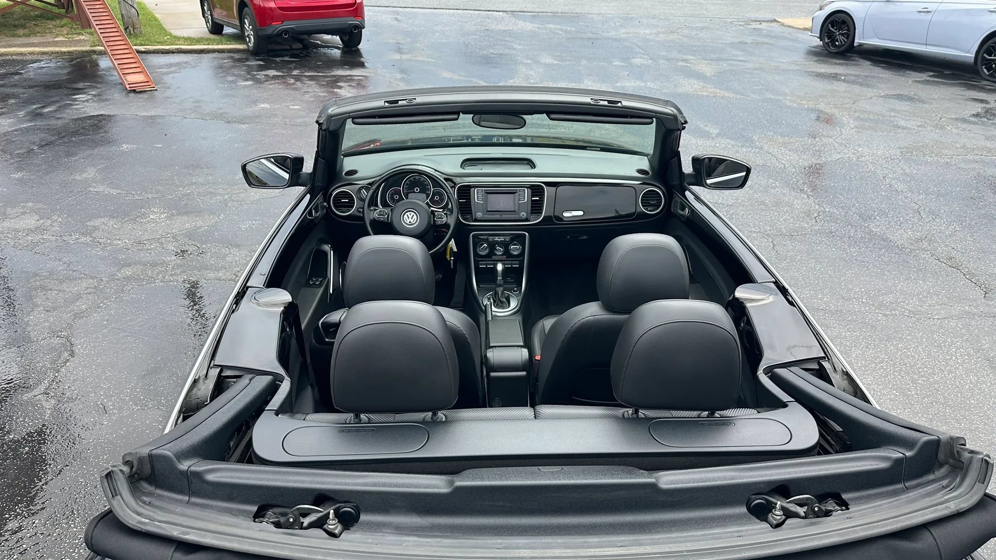 Used 2018 Volkswagen Beetle 2.0T S FWD image 21