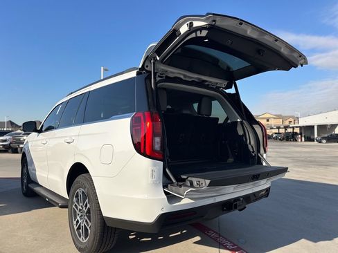 New 2025 Ford Expedition Active RWD image 82