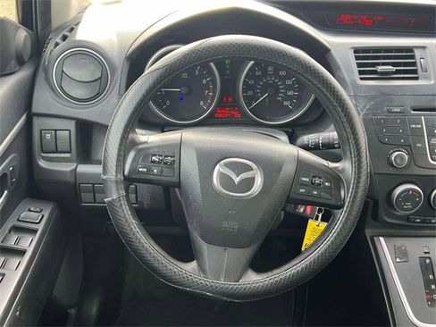 Used 2013 MAZDA MAZDA5 Sport image 13