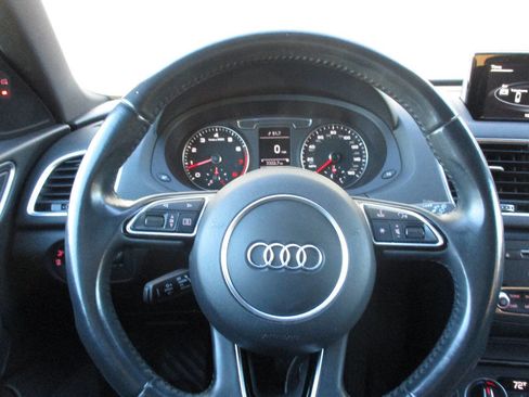 Used 2018 Audi Q3 2.0T Premium Plus w/ Premium Plus Package image 15