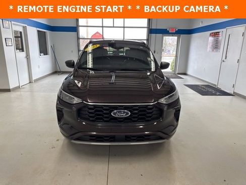 Used 2023 Ford Escape ST-Line w/ Tech Pack #1 image 3