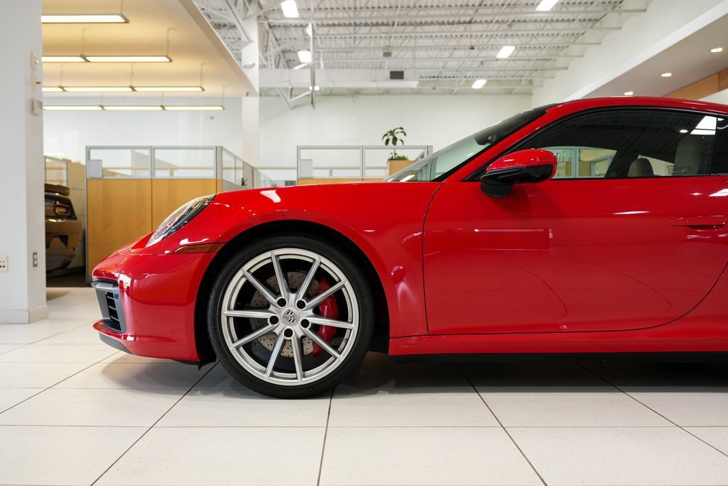 Used 2020 Porsche 911 Carrera S RWD image 3