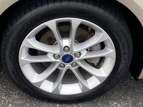 Used 2019 Ford Fusion SE image 21