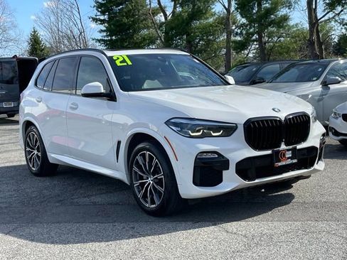 Used 2021 BMW X5 xDrive40i w/ M Sport Package AWD/4WD image 3