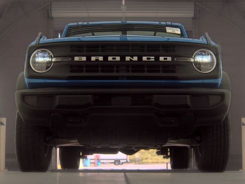 Used 2025 Ford Bronco Big Bend AWD/4WD image 3