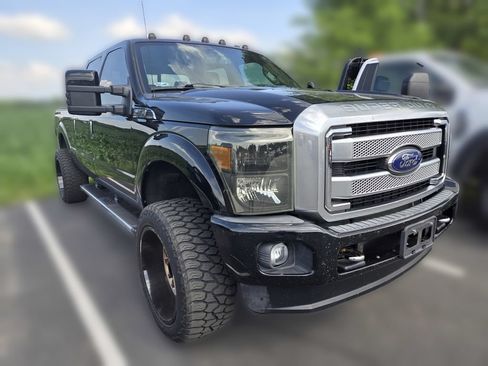 Used 2016 Ford F250 Platinum w/ FX4 Off-Road Package AWD/4WD image 1