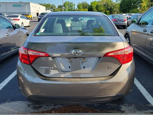 Used 2017 Toyota Corolla LE image 5
