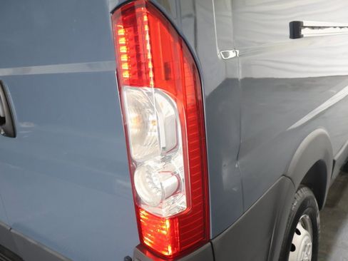 Used 2018 RAM ProMaster 2500 image 23